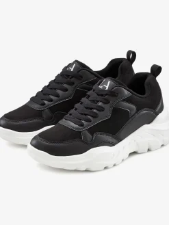 LASCANA Baskets<Baskets talon légèrement compensé au style chunky tendance