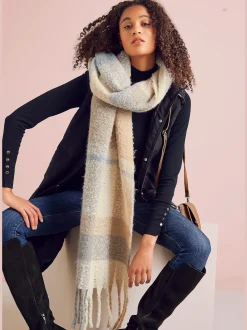 LASCANA Echarpes & Foulard<Écharpe effet cache-cœur moelleuse à carreaux tendance