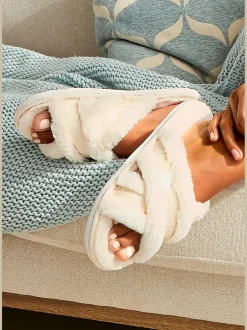 Vivance Pantoufles<Chaussons bande croisée raffinée