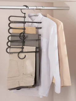 helline home Petits Rangements<Cintre un rangement bien pensé