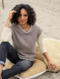 Linea Tesini Pulls<Débardeur en tricot fil moelleux à poils longs