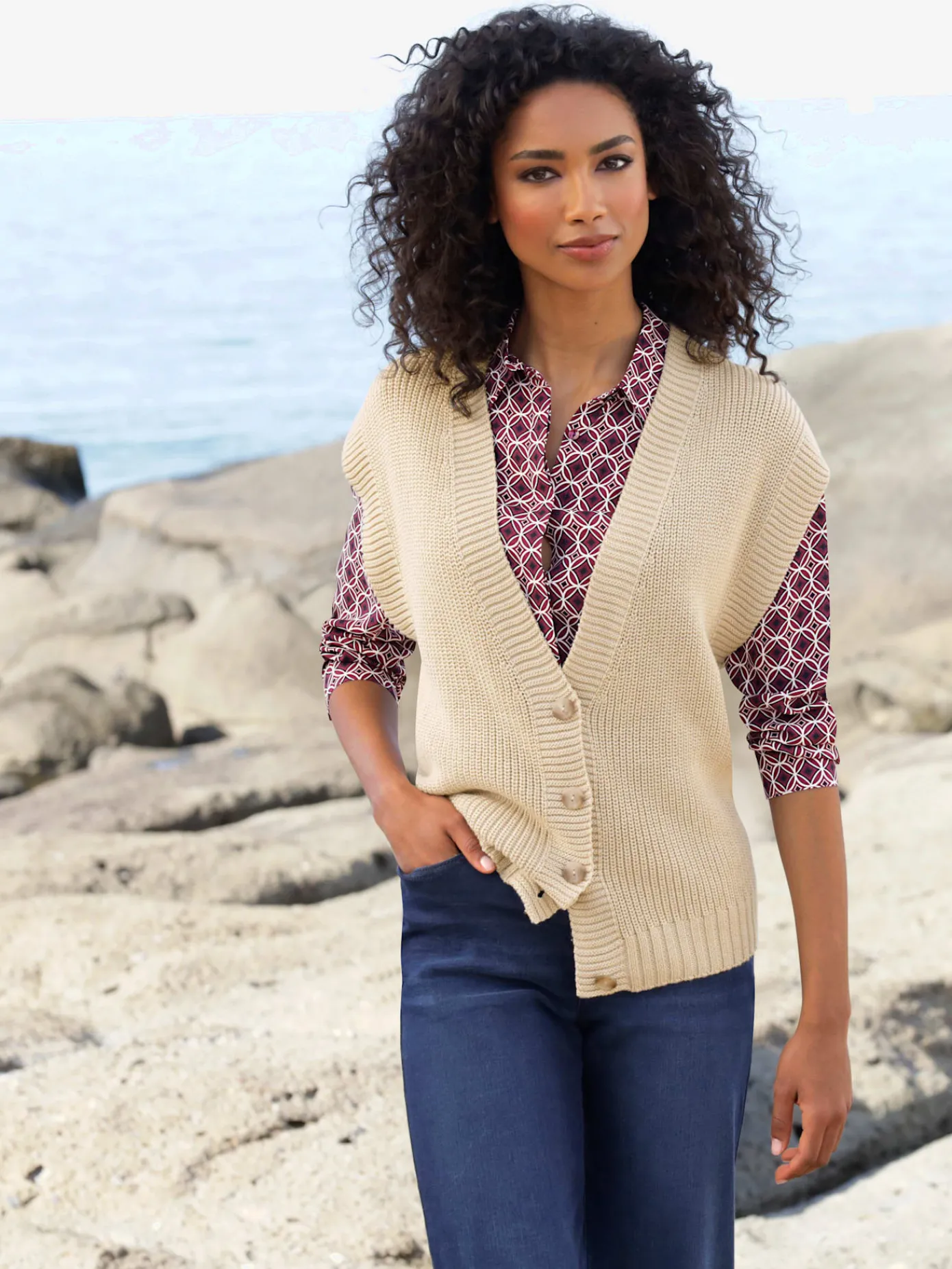 Linea Tesini Gilets Et Cardigans<Gilet en tricot fil brillant couleur or