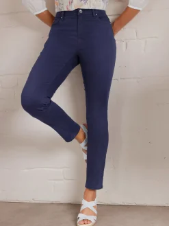 CREATION L PREMIUM Jeans|Pantalons<Jean 5 poches mélange coton et lyocell de qualité
