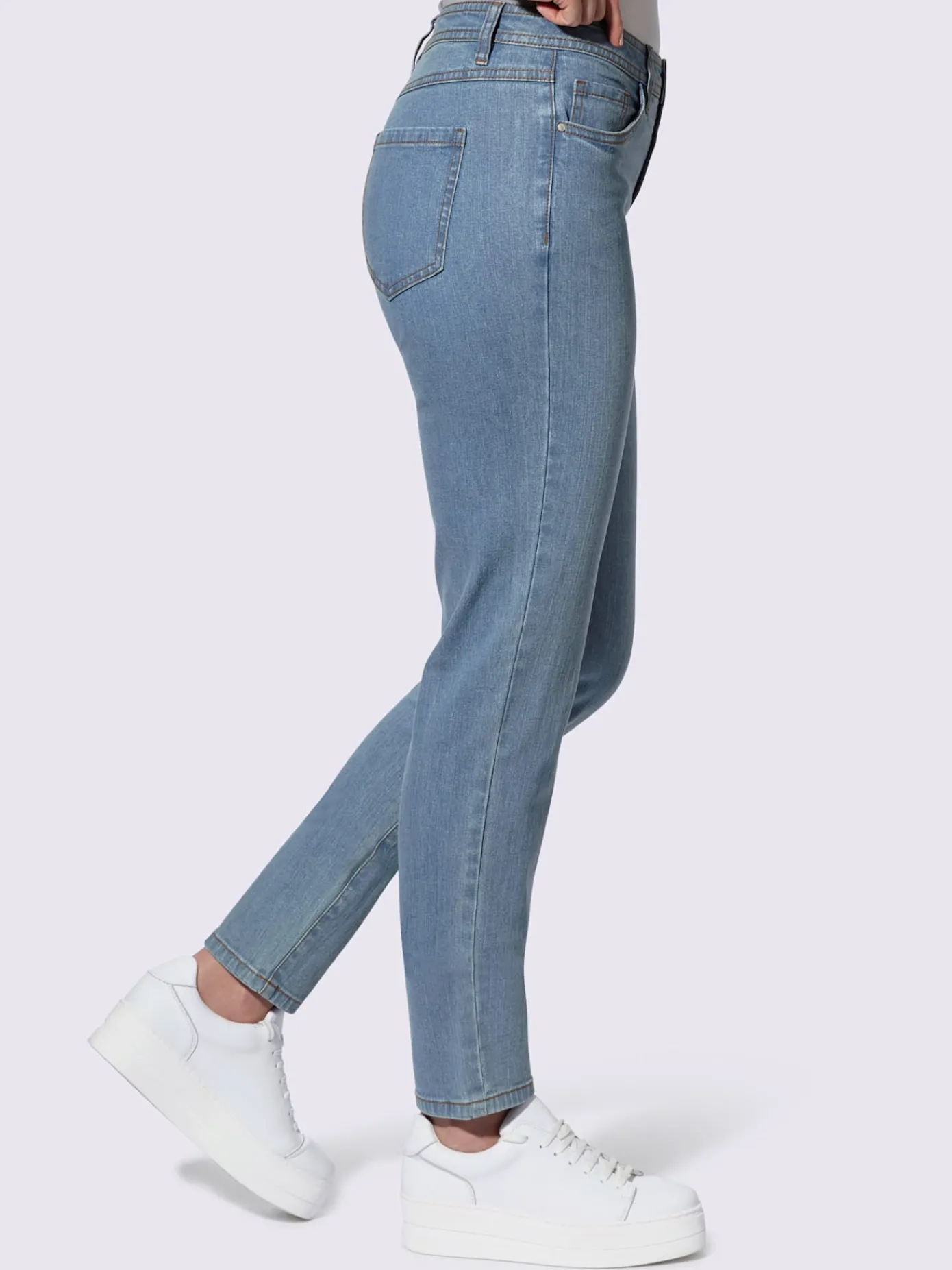 Collection L Pantalons<Jean 5 poches qualité coton extensible indéformable