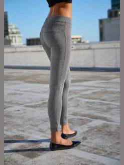 LASCANA Pantalons<Legging au design classique