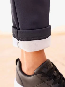 Collection L Pantalons<Legging thermique agréables à porter