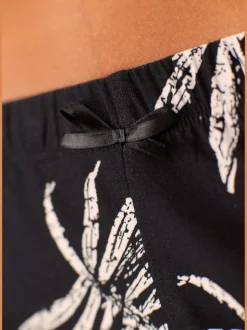 LASCANA Pyjamas<Élégant pyjama court en viscose