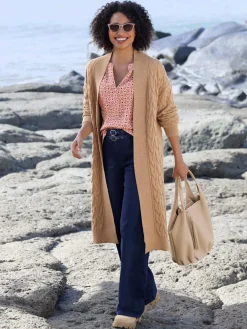 Linea Tesini Manteaux|Gilets Et Cardigans<Manteau en tricot superbe motif torsadé