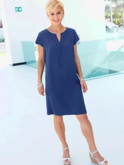 Collection L Robes<Robe évasée manches courtes col rond encolure en v