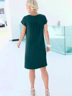 Collection L Robes<Robe évasée manches courtes col rond encolure en v