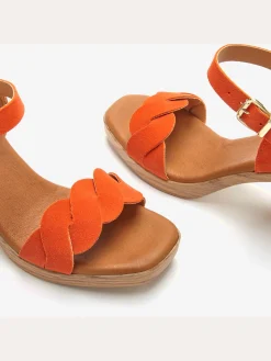 LASCANA Sandales<Sandales à brides talon bottier confortable et bride à l'effet tressé