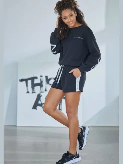 French Connection Shorts Et Bermudas|Mode De Plage<Short en matière sweat short molletonné confortable avec poches latérales fendues pratiques