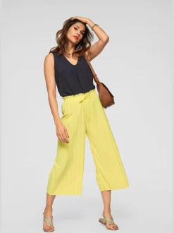 LASCANA Sandales<Tongs aspect métallisé