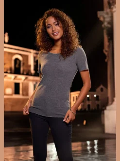 LASCANA T-Shirts<T-shirt à col rond bords pailletés raffinés à l'encolure, aux finitions des manches et à l'ourlet