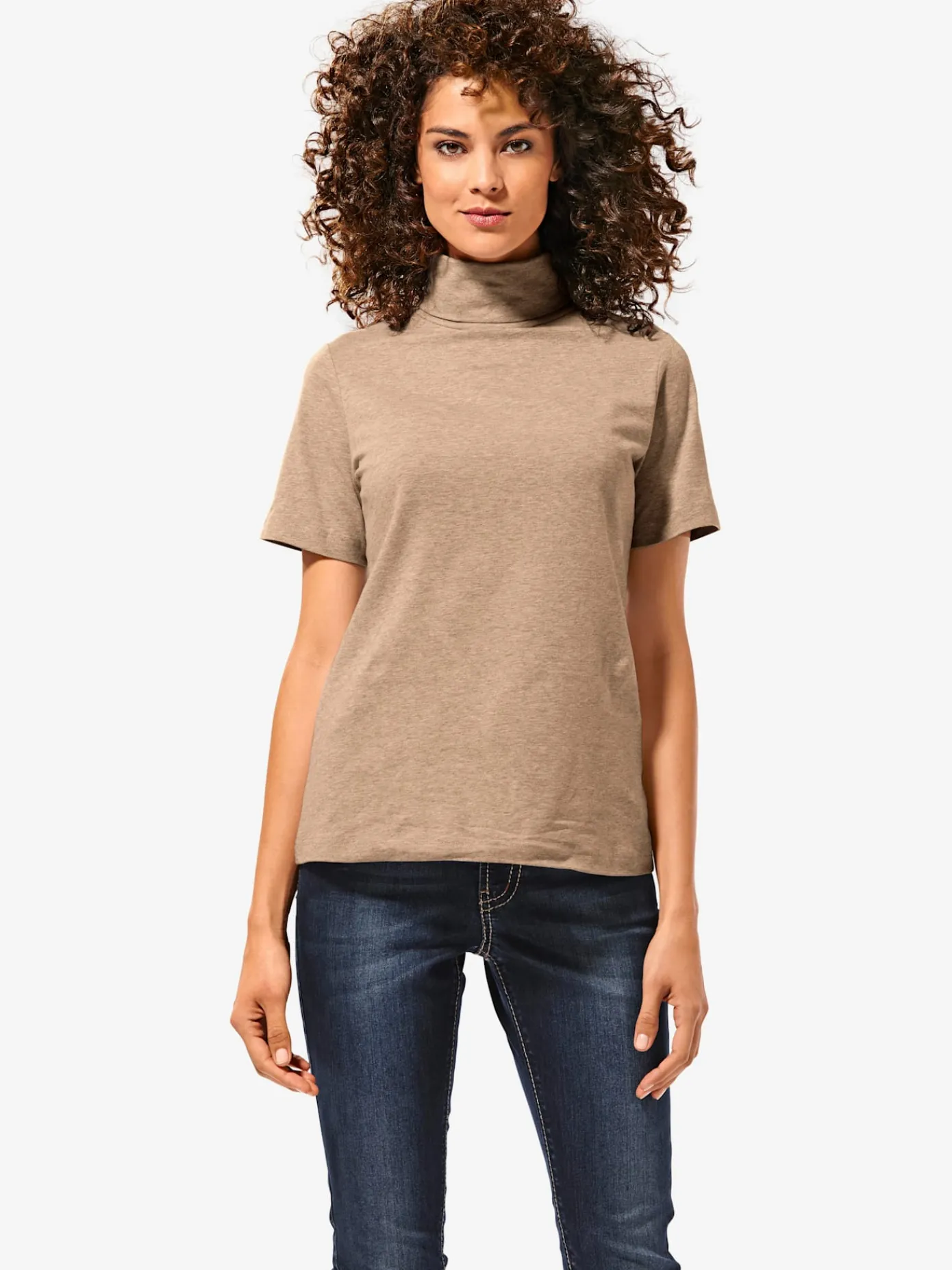 Linea Tesini T-Shirts<T-shirt à col roulé basique facile à associer avec joli col roulé