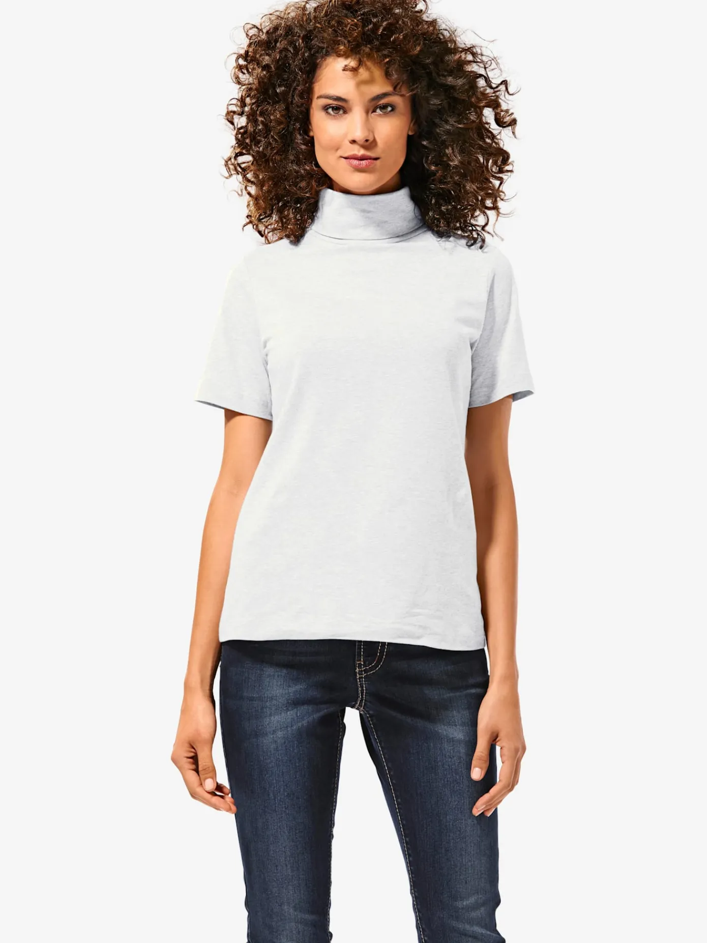 Linea Tesini T-Shirts<T-shirt à col roulé basique facile à associer avec joli col roulé