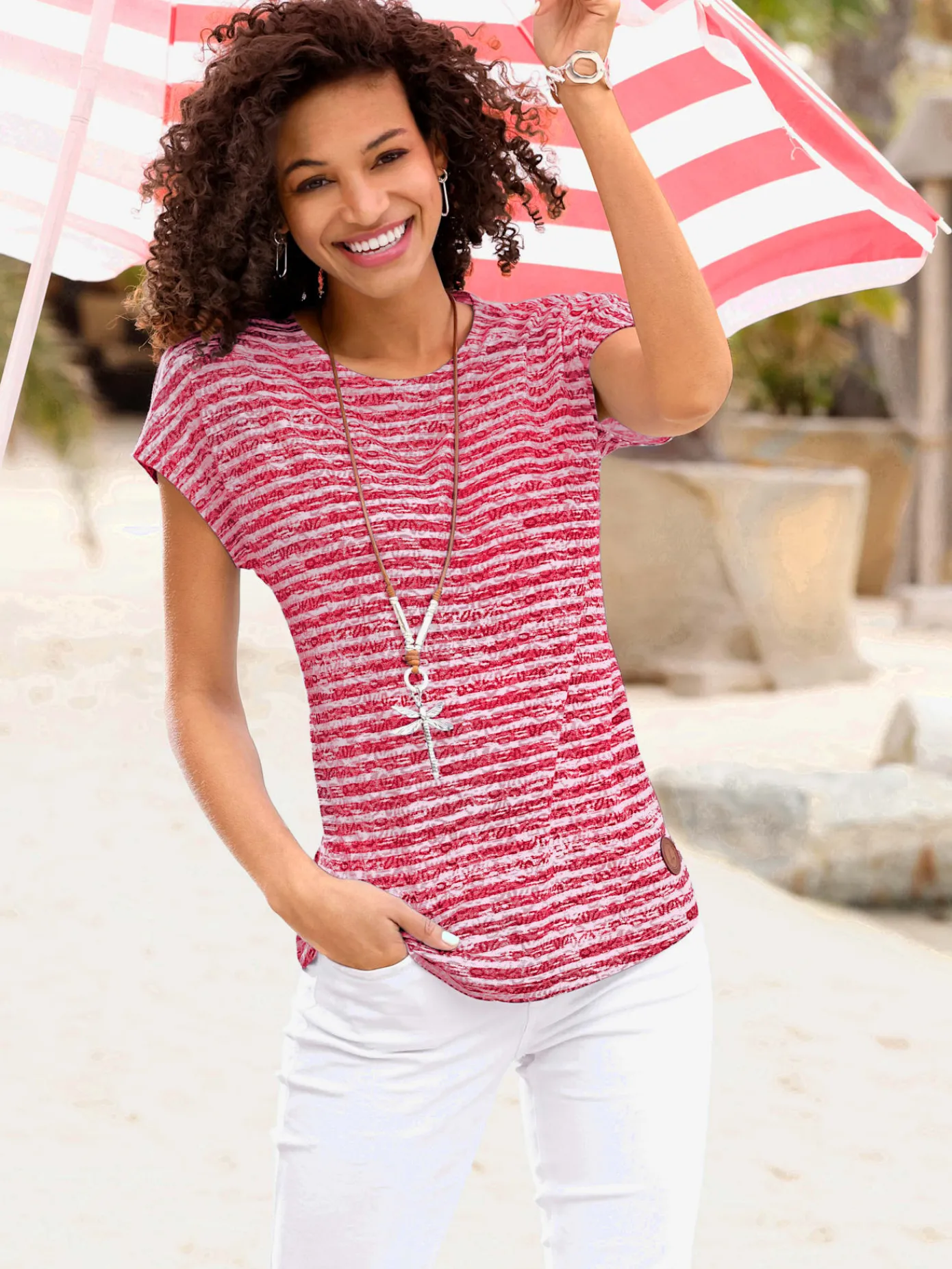 Collection L T-Shirts<T-shirt à encolure ronde 50% coton