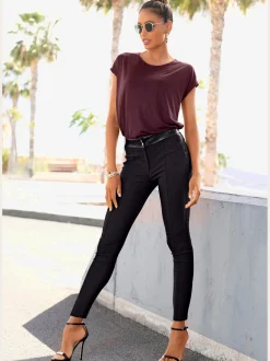 LASCANA T-Shirts<T-shirt à manches courtes encolure ronde