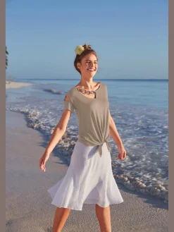 Linea Tesini T-Shirts<T-shirt à manches courtes éléments décoratifs à l'encolure et aux manches