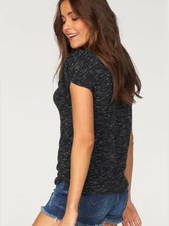 LASCANA T-Shirts<T-shirt à manches courtes superbes fronces aux épaules