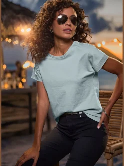 LASCANA T-Shirts<T-shirt à manches courtes strass scintillants à l'ourlet des manches pour un look élégant