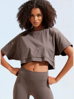 LASCANA T-Shirts<T-shirt à manches courtes t-shirt court à la coupe ample