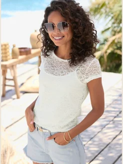 LASCANA T-Shirts<T-shirt en dentelle encolure ronde