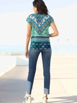 T-Shirts<T-shirt en v légèreté estivale