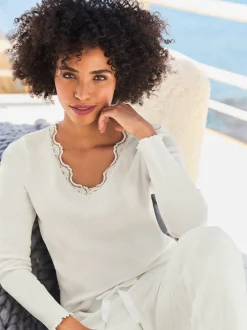 Linea Tesini T-Shirts<T-shirt en v look original et romantique