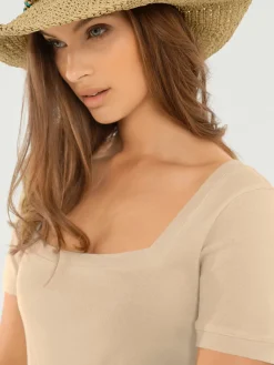 Linea Tesini T-Shirts<T-shirt grande encolure carrée