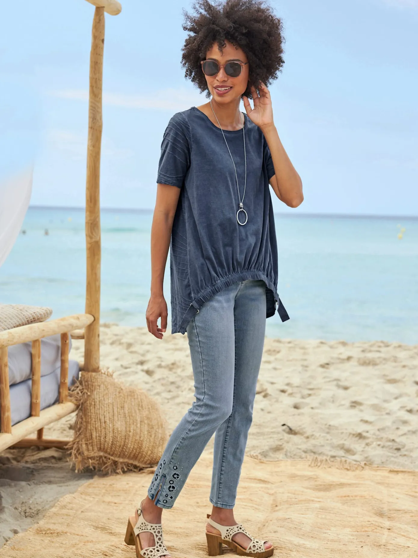 Linea Tesini T-Shirts<T-shirt long bride décorative à la ceinture