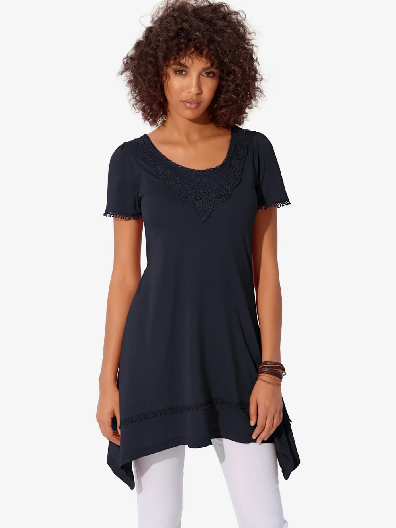 Linea Tesini T-Shirts<T-shirt long superbes détails en dentelle à l'encolure