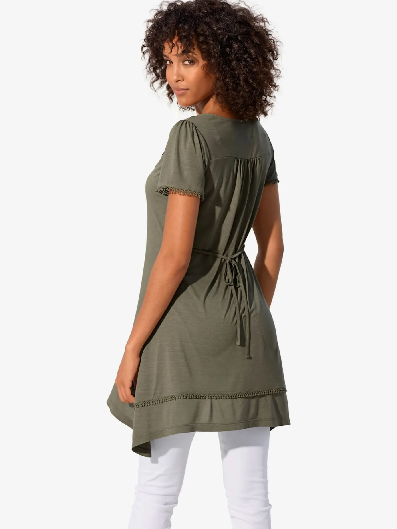 Linea Tesini T-Shirts<T-shirt long superbes détails en dentelle à l'encolure