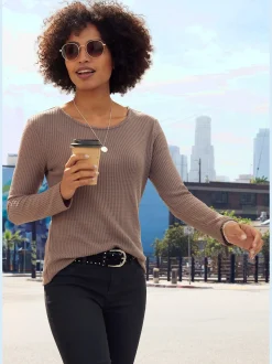 LASCANA T-Shirts<T-shirt manches longues basiques de qualité