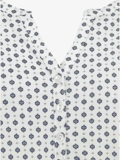 LASCANA T-Shirts<T-shirt patte de boutonnage avec boutons légèrement brillants