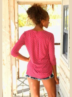 LASCANA T-Shirts<T-shirt patte de boutonnage avec boutons légèrement brillants