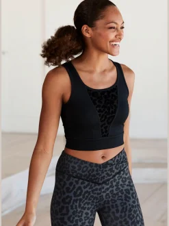 LASCANA ACTIVE Tenues De Détente<T-shirt technique