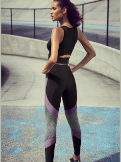 LASCANA ACTIVE Tenues De Détente<T-shirt technique haut court performance