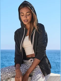 LASCANA T-Shirts<Veste sweat à capuche confortable