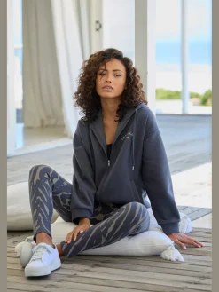 LASCANA T-Shirts<Veste sweat à capuche réglable